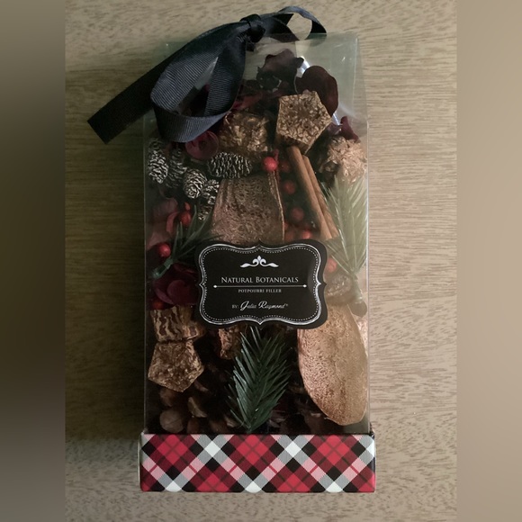 Posh Anniversary Giveaway 2 - Picture 4 of 10